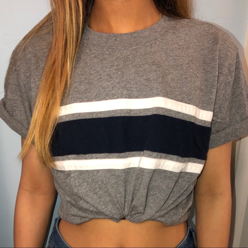 Grey Hollister T-shirt
